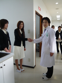 入社式