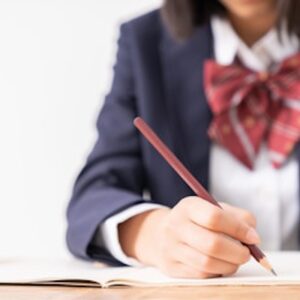 鈴鹿市の歯医者「大木歯科医院」の歯科ブログ-受験期と矯正治療、両立できる？痛みや通院の負担に関する不安に歯科医がお答えしますのイメージ