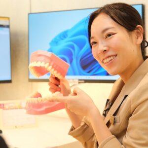 鈴鹿市の歯医者「大木歯科医院」のブログ-外れない総入れ歯(IOD)の費用は？相場・内訳をわかりやすく解説のイメージ